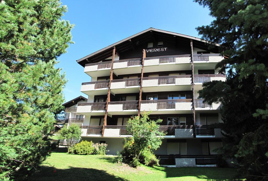 Everest Saas Fee Exteriör bild
